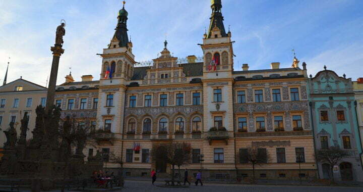 Pardubice radnice Pernštejnské náměstí