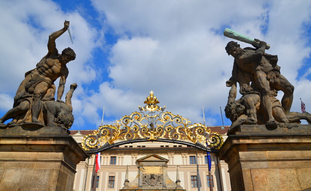 Pražský hrad Brána gigantů