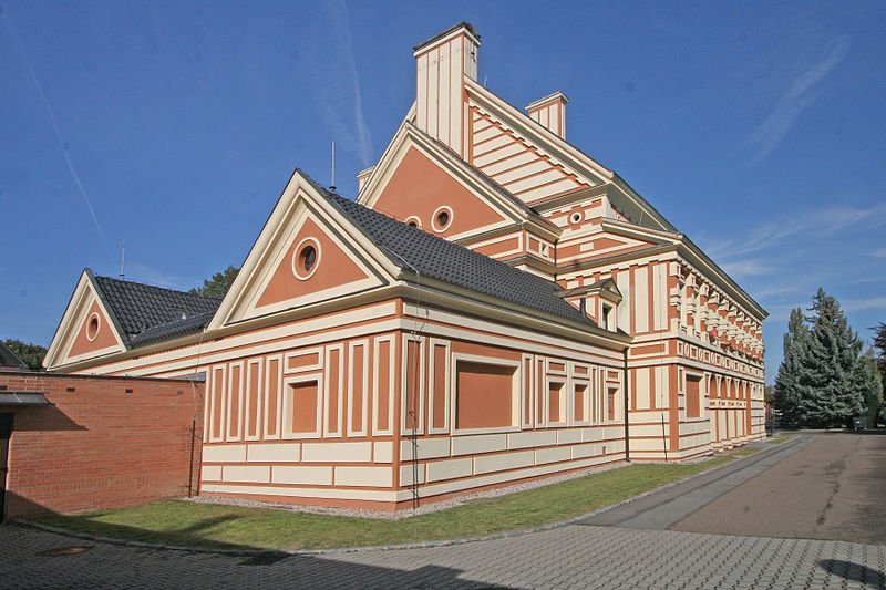 Krematorium Pardubice - zadní trakt.