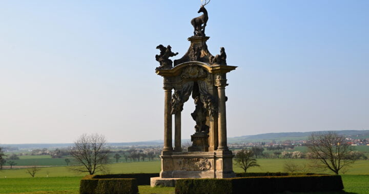 Pomník císaře Karla VI. Hlavenec