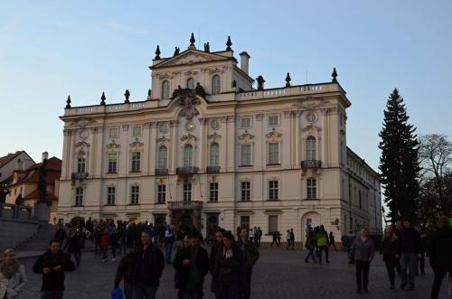 arcibiskupsky-palac-pamatka-praha-01