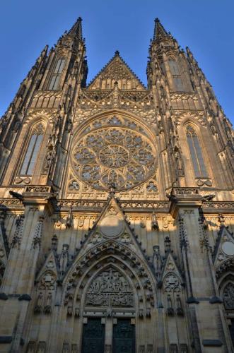 chram-svateho-vita-a-vojtecha-pamatka-praha-15
