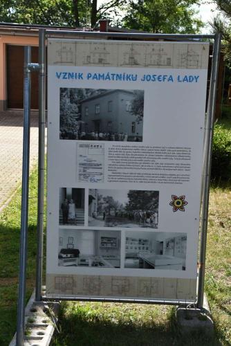hrusice-pamatnik-muzeum-lada-restaurace-kostel-07