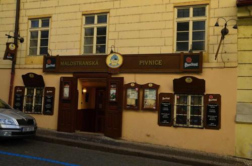 kampa-certovka-vltava-nabrezi-pamatka-praha-44
