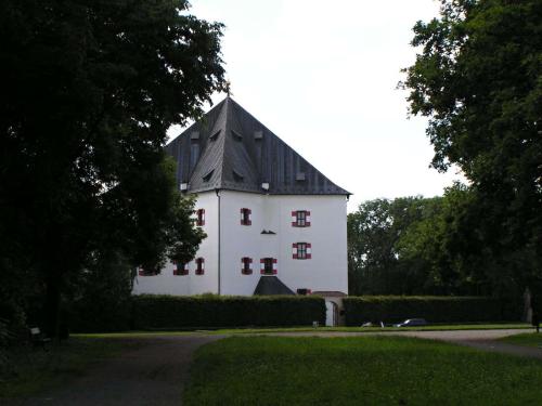 letohradek-hvezda-a-obora-pamatka-praha-03