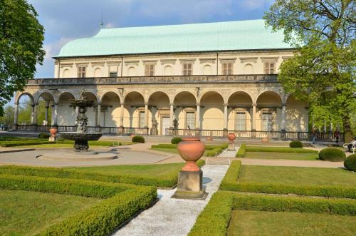 letohradek-kralovny-anny-belveder-pamatka-praha-03