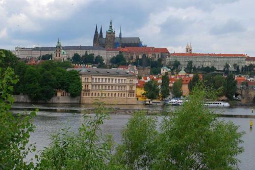 prazsky-hrad-pamatka-v-praze-09
