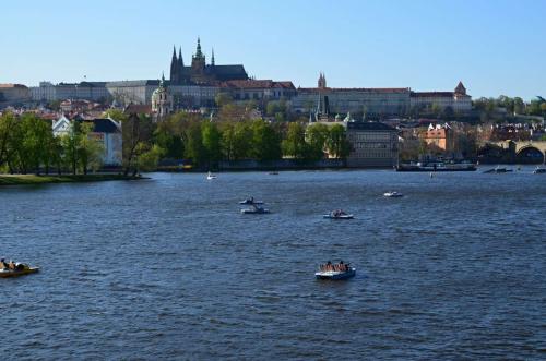 prazsky-hrad-pamatka-v-praze-80